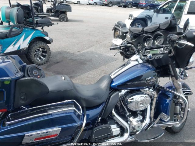 2012 HARLEY-DAVIDSON FLHTCU 1HD1FCM10CB632527 Photo 4