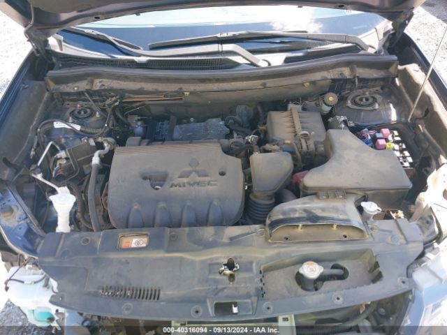 JA4AD3A34JZ064665 Mitsubishi Outlander Se