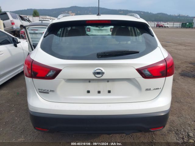 JN1BJ1CR7JW251797 Nissan Rogue Sport Sl