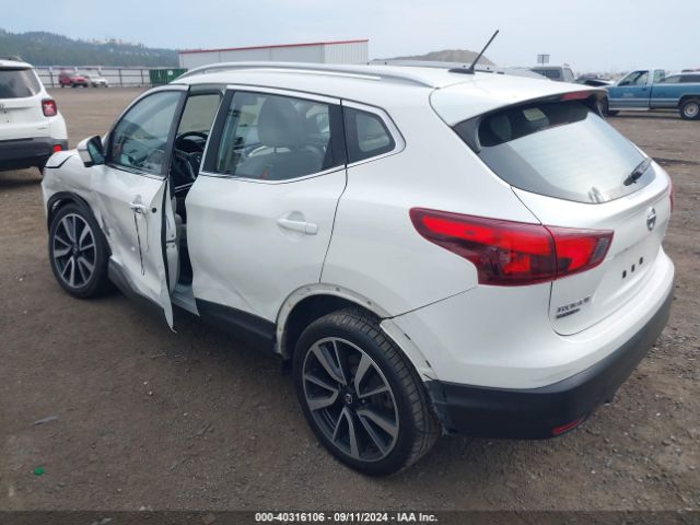 JN1BJ1CR7JW251797 Nissan Rogue Sport Sl