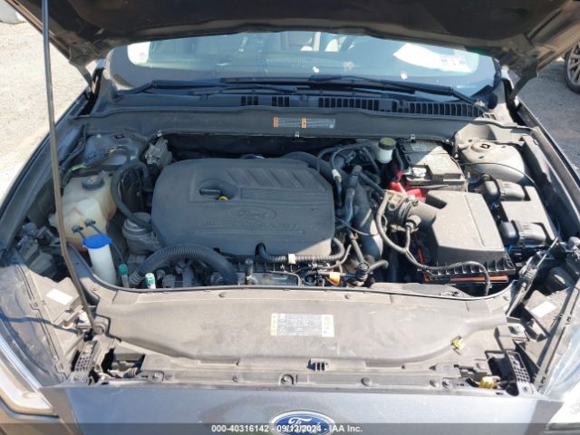 3FA6P0HD1HR268456 Ford FUSION SE