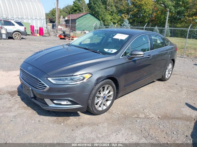 3FA6P0HD1HR268456 Ford FUSION SE
