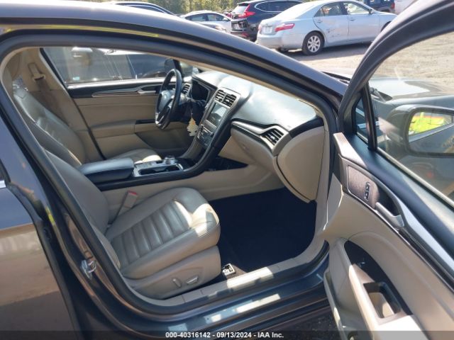 3FA6P0HD1HR268456 Ford FUSION SE