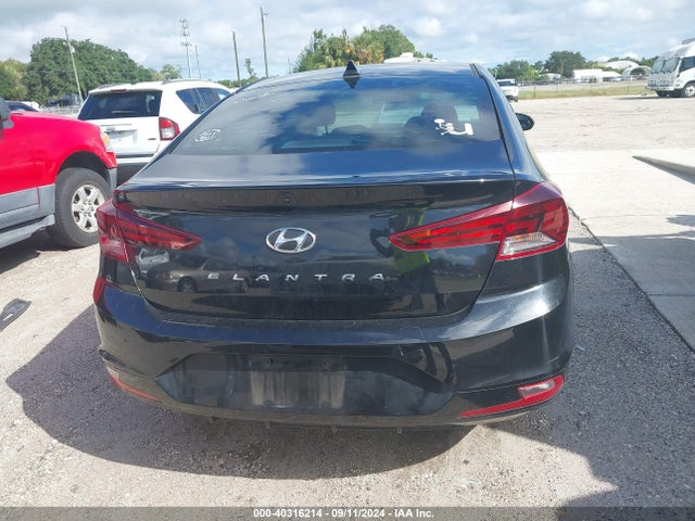 Hyundai ELANTRA SEL 2019 5NPD84LF8KH439244 Image 16