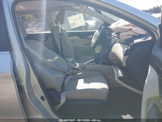 JN1BJ1CR9JW286809 Nissan Rogue Sport Sv