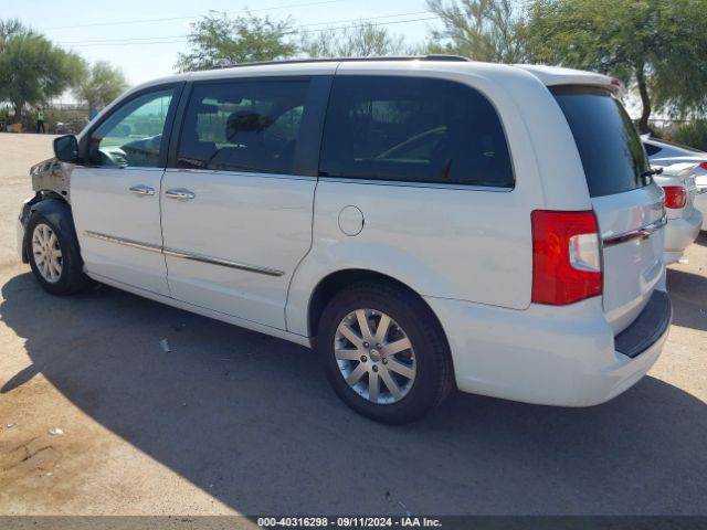 2C4RC1BG2GR111499 Chrysler Town & Country Touring