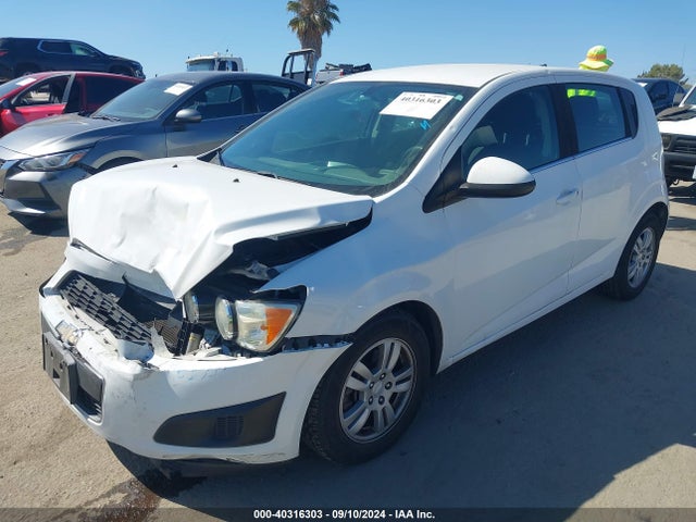 Chevrolet Sonic Lt Auto 2014 1G1JC6SG7E4216557 Image 2