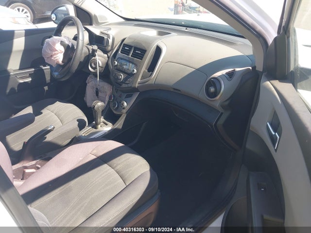 Chevrolet Sonic Lt Auto 2014 1G1JC6SG7E4216557 Image 5