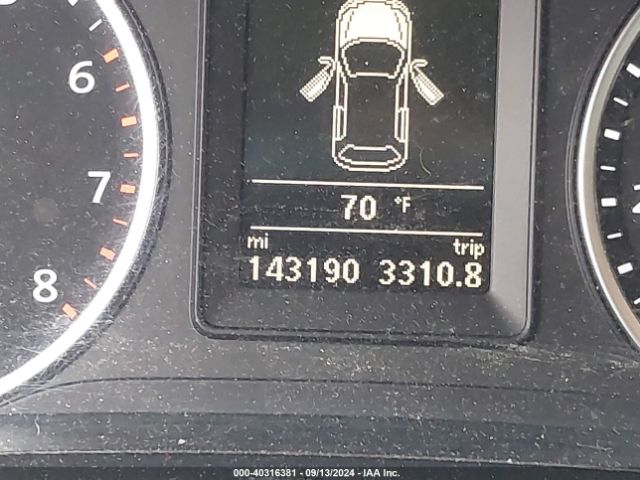 WVGAV7AXXFW115930 Volkswagen TIGUAN S