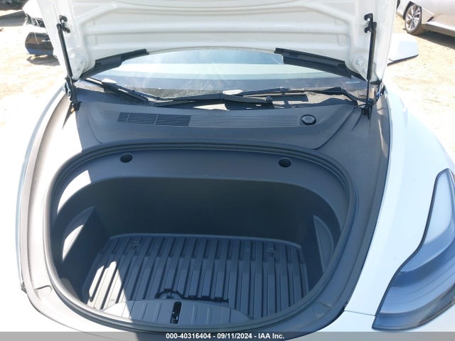 2023 TESLA MODEL 3 5YJ3E1EA7PF585032 Photo 9