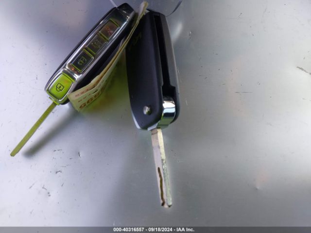 KNDJ23AU0N7809868 KIA SOUL LX