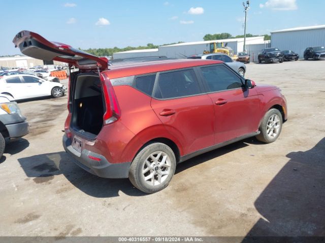 KNDJ23AU0N7809868 KIA SOUL LX