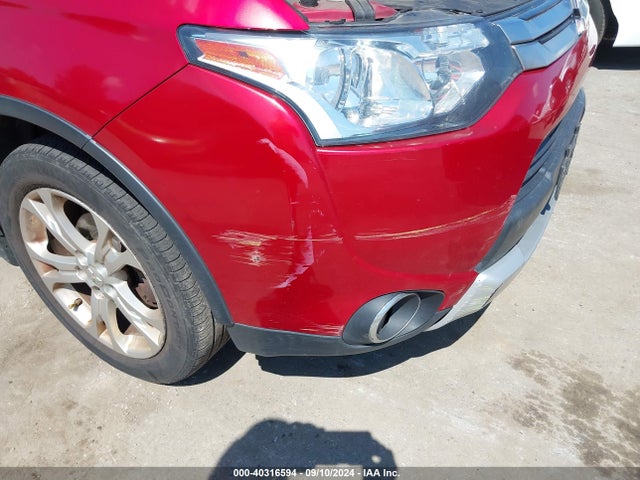 JA4AZ3A34FZ000294 Mitsubishi Outlander Se