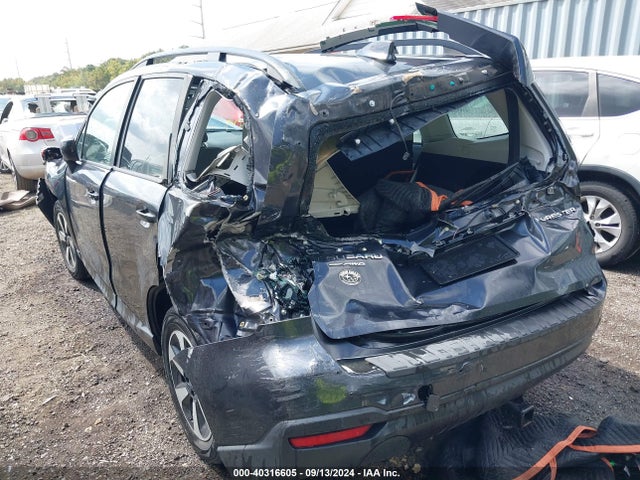 Subaru Forester 2.5i Premium 2018 JF2SJAGC0JH531716 Image 6