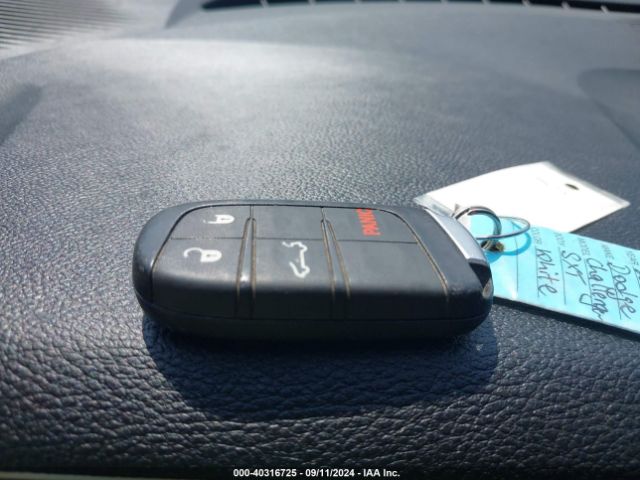 2C3CDZAG2MH573151 Dodge Challenger Sxt