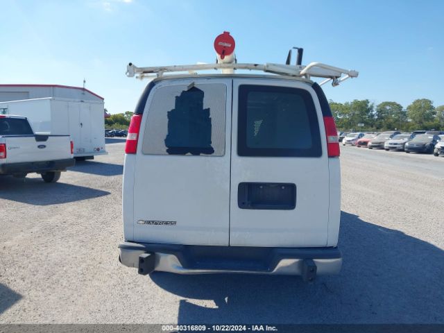 1GCWGAFG2J1904895 Chevrolet Express 2500 Work Van
