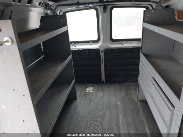 1GCWGAFG2J1904895 Chevrolet Express 2500 Work Van