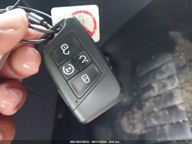 3VV2X7B27NM054834 Volkswagen Taos 1.5t Sel