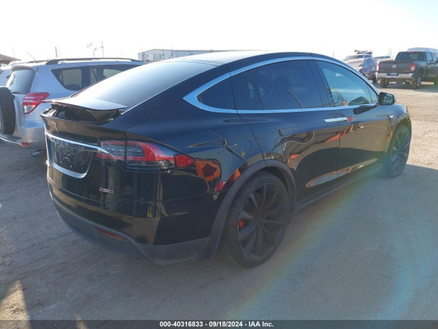 2016 TESLA MODEL X 5YJXCBE40GF003795 Photo 3