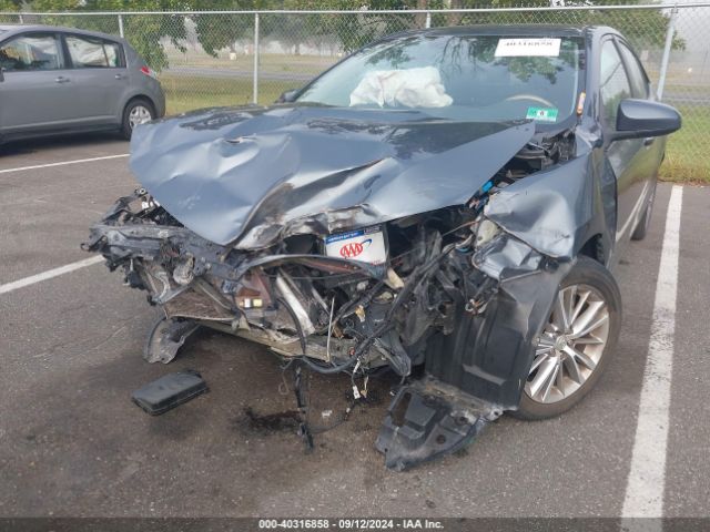 2T1BURHE9FC275592 Toyota Corolla Le Premium