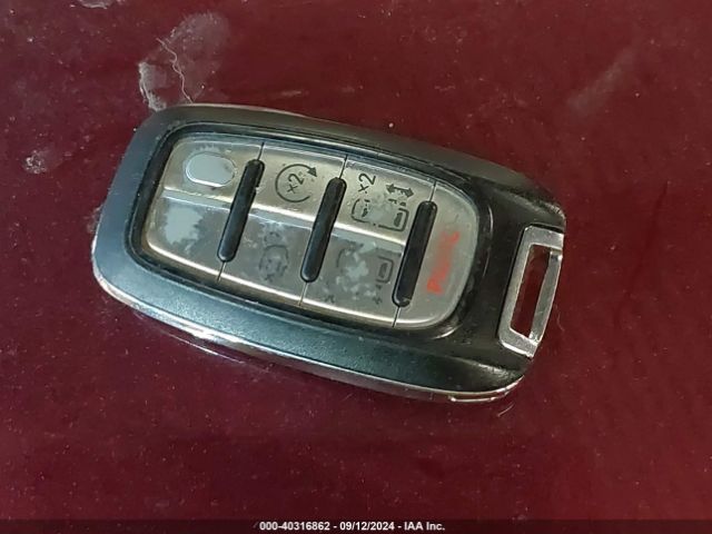 2C4RC1DG4LR151428 Chrysler Voyager Lxi