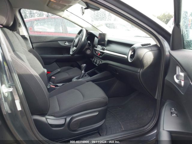 3KPF24AD3ME370336 KIA FORTE FE
