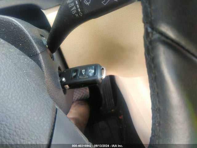 Volkswagen TIGUAN SE 2014 WVGAV3AX8EW565129 Image 11