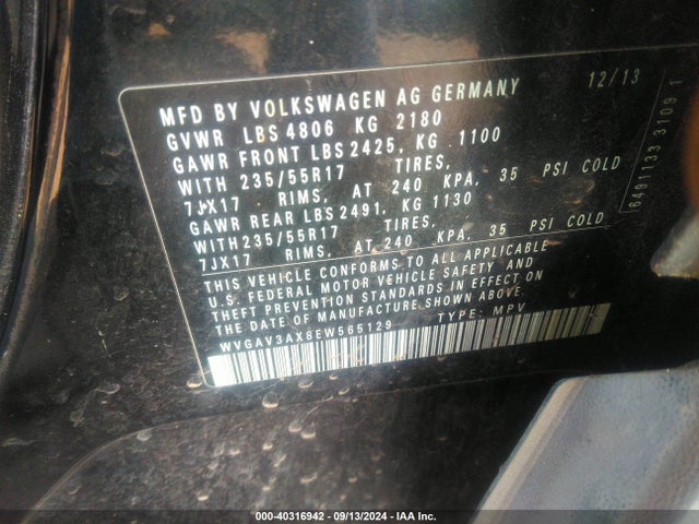 WVGAV3AX8EW565129 Volkswagen TIGUAN SE