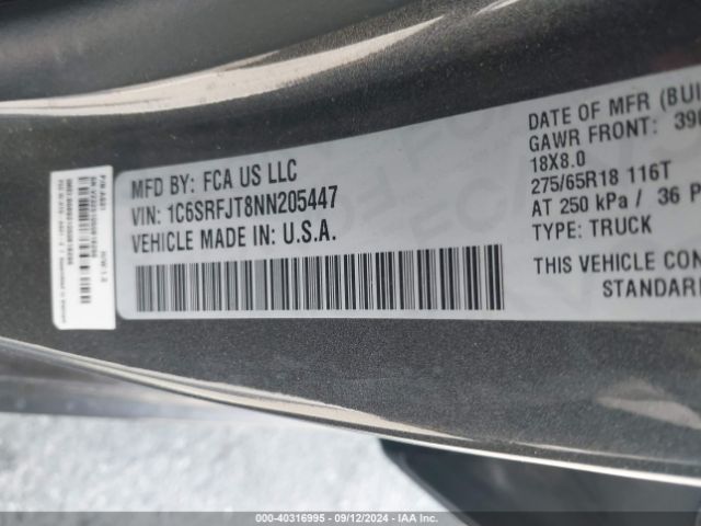 1C6SRFJT8NN205447 RAM 1500 Laramie  4x4 5'7 Box