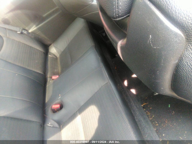 Hyundai Genesis 3.8 Ultimate 2015 KMHHU6KJ8FU124904 Image 8