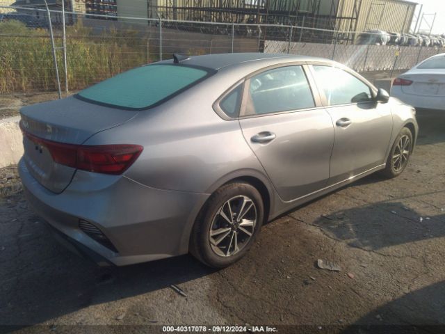 3KPF24AD0PE633337 KIA Forte Lxs