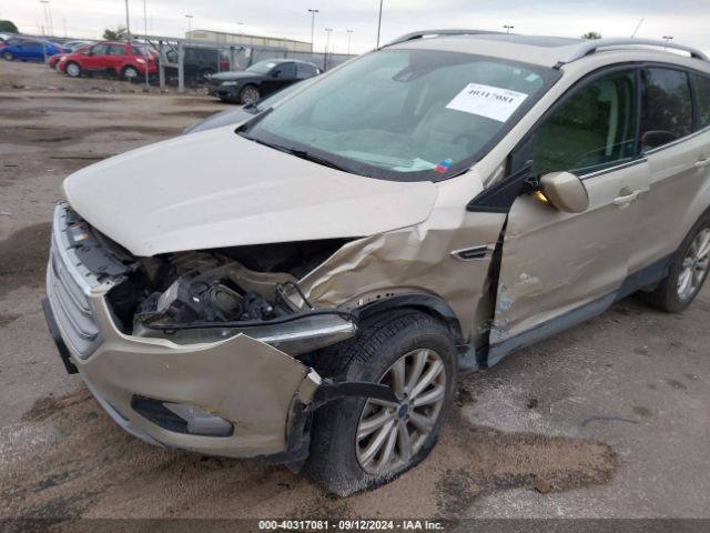1FMCU9J93HUA94233 Ford Escape Titanium