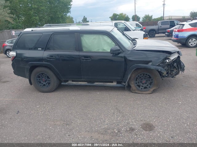 Toyota 4RUNNER SR5 2017 JTEBU5JR0H5437773 Image 13