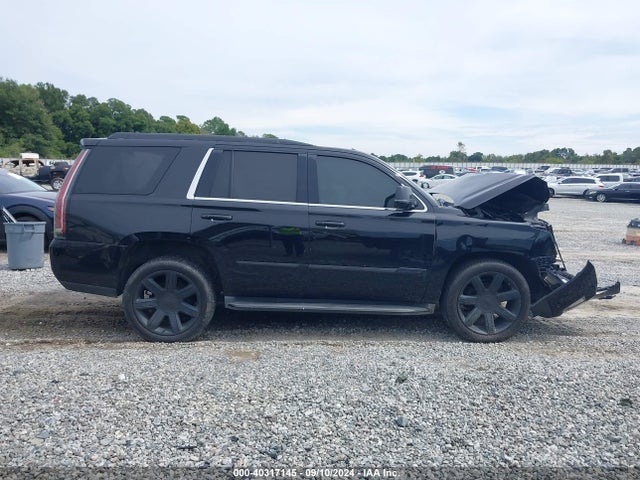 1GYS3BKJ4GR208173 Cadillac Escalade Luxury Collection