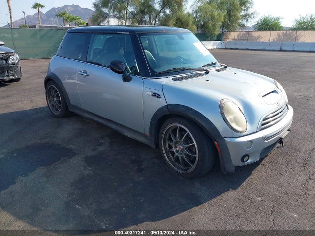 2004 MINI COOPER S WMWRE33404TD79532 Photo 0