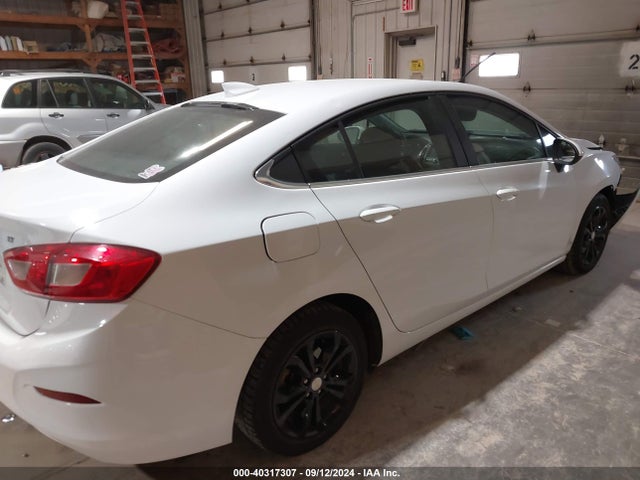 Chevrolet CRUZE LT 2019 1G1BE5SM1K7106502 Image 14