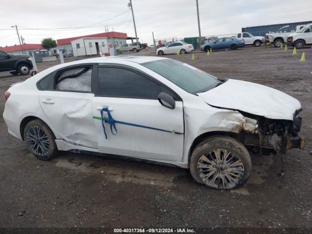 3KPF54AD2PE599764 KIA Forte Gt-line