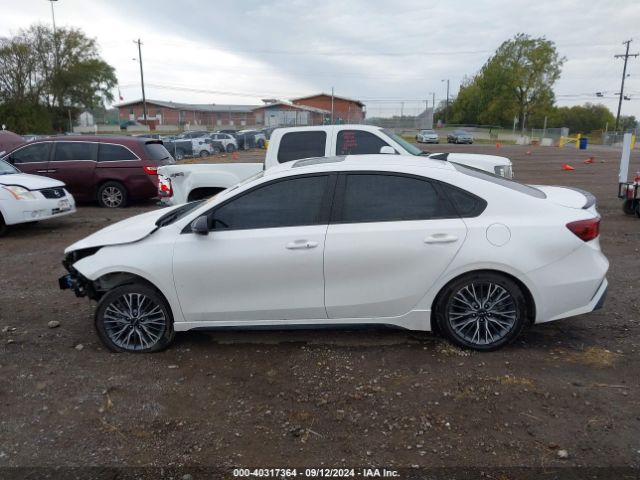 3KPF54AD2PE599764 KIA Forte Gt-line