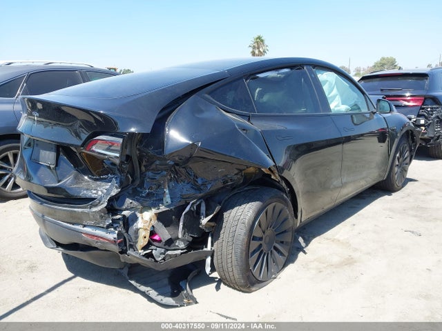2021 TESLA MODEL Y 5YJYGAEE0MF299487 Photo 3
