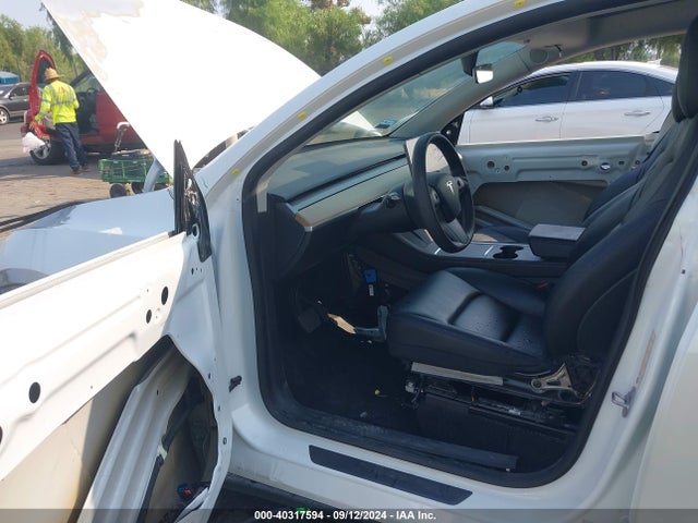 2021 TESLA MODEL Y 5YJYGDEE4MF229346 Photo 4
