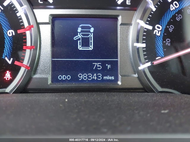 Toyota 4RUNNER SR5 2019 JTEBU5JR4K5685466 Image 15