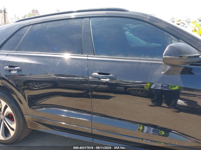 WA1BVAF17KD043935 Audi Q8 55 Premium