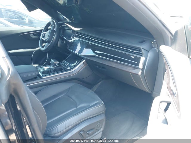 WA1BVAF17KD043935 Audi Q8 55 Premium