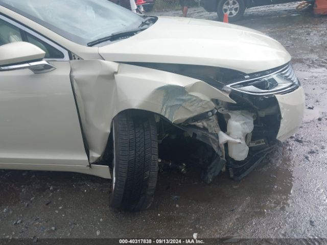 3LN6L2GK3ER814215 Lincoln MKZ