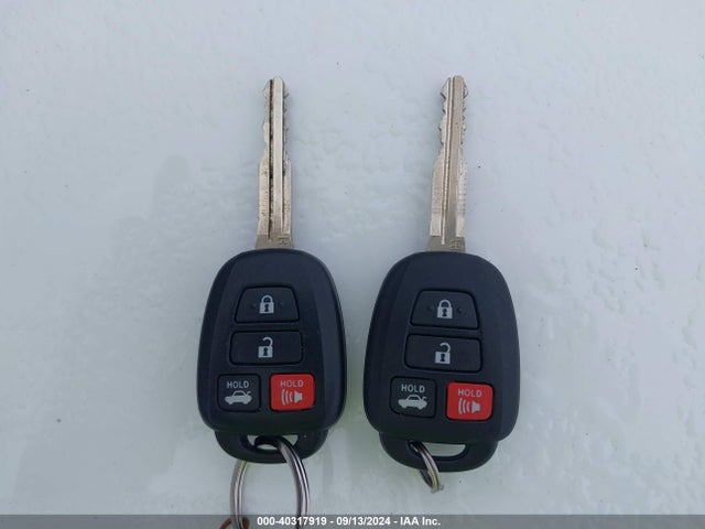 Toyota COROLLA LE 2018 2T1BURHE6JC096936 Image 11