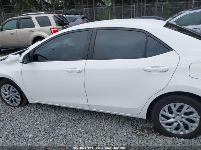 Toyota COROLLA LE 2018 2T1BURHE6JC096936 Image 15