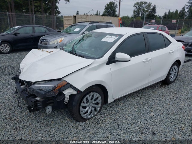 Toyota COROLLA LE 2018 2T1BURHE6JC096936 Image 2