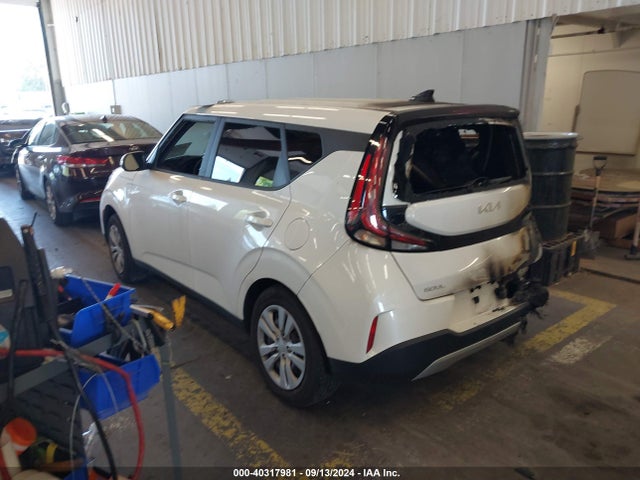 KIA SOUL LX 2023 KNDJ23AU4P7215626 Image 3
