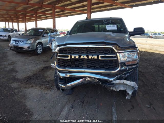 3C6UR5CJ5NG324094 RAM 2500 Tradesman  4x4 6'4 Box