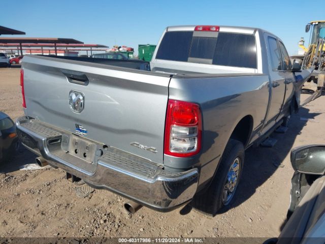 3C6UR5CJ5NG324094 RAM 2500 Tradesman  4x4 6'4 Box